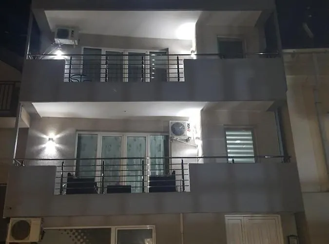 Family Le アパート